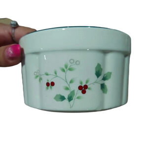 Pfaltzgraff Winterberry Christmas Mini Bowl